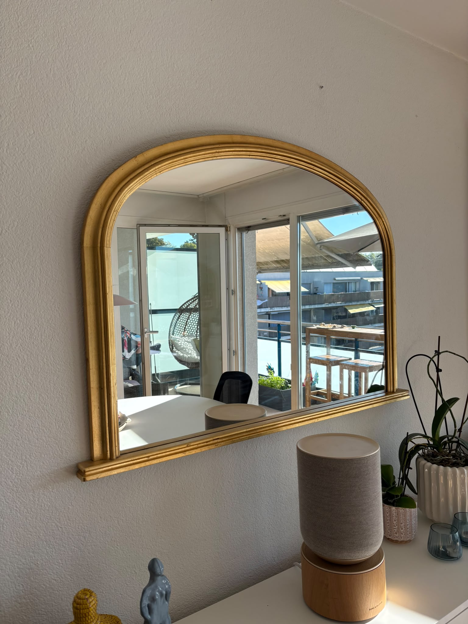 Large heavy mirror installed securely by Handy Man Mike in Morges